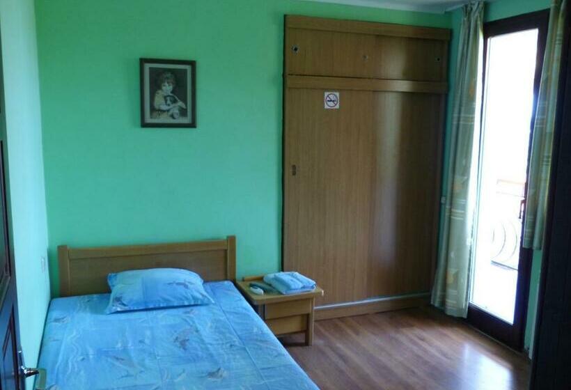 バスルーム共有のシングルスタンダード, Guest House Delphini