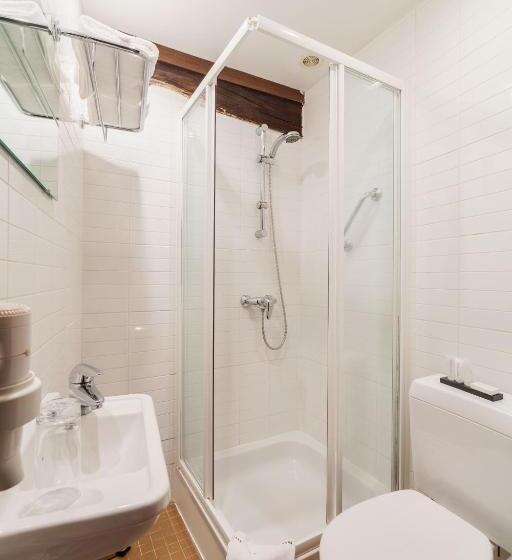 기본룸, Hof Van Aragon