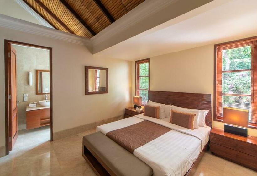 וילת 3 חדרי שינה עם בריכה, Karma Kandara