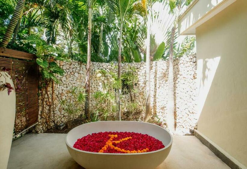 וילה עם 4 חדרי שינה, Karma Kandara