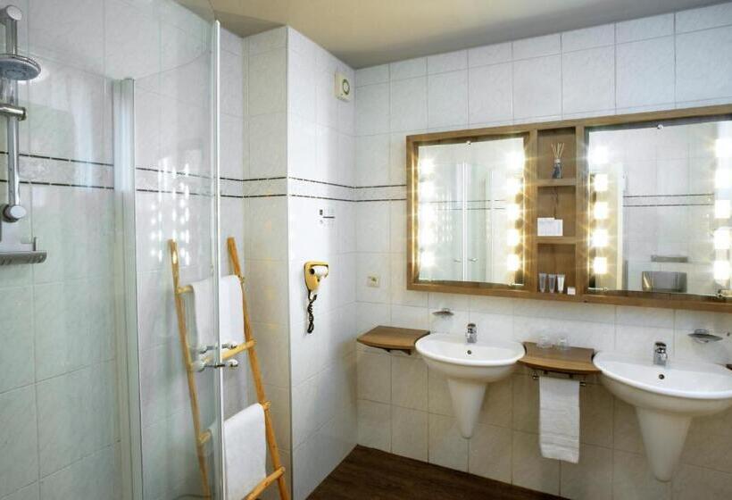 スタンダードルーム, Mardaga