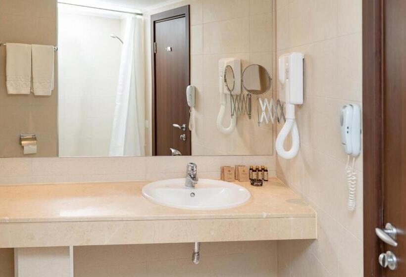 オーシャンビューデラックスルーム, Panorama Hotel Free Ev Charging Station