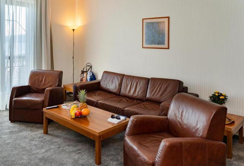 海の見える1ベッドルームアパートメント, Panorama Hotel Free Ev Charging Station