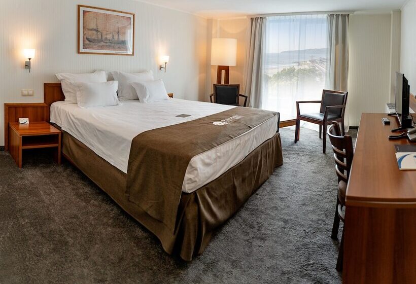 オーシャンビューデラックスルーム, Panorama Hotel Free Ev Charging Station