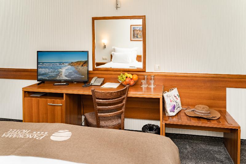 スタンダードシティビュールーム, Panorama Hotel Free Ev Charging Station