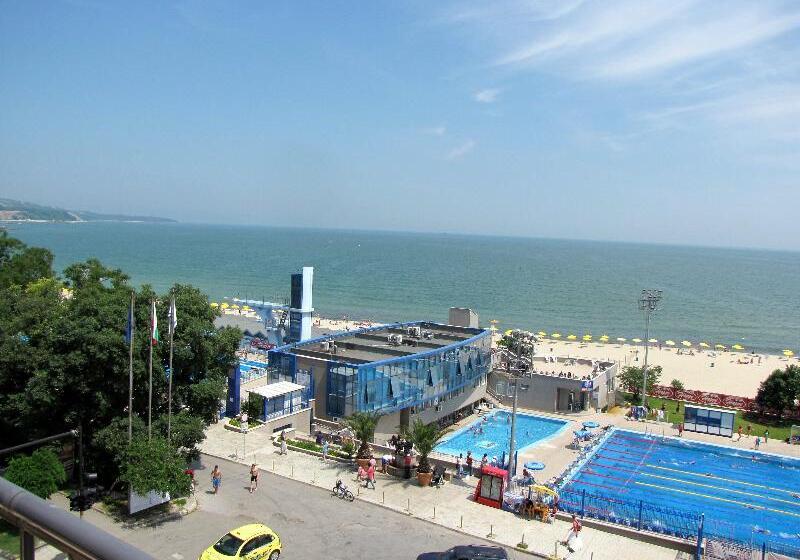 海の見える1ベッドルームアパートメント, Panorama Hotel Free Ev Charging Station