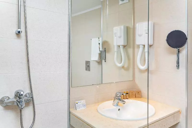 اتاق اکونومی یک تخته, Panorama Hotel   Free Ev Charging Station