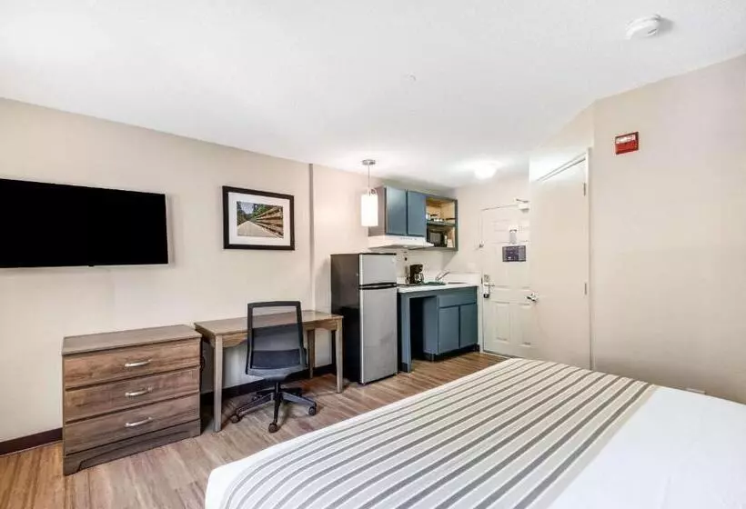 اتاق استاندارد با تخت بزرگ, Suburban Studios Sterling  Washington Dulles