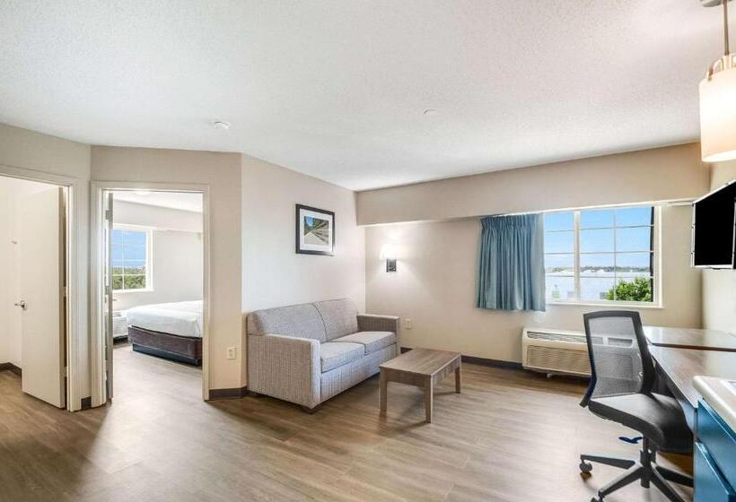 Стандартный Номер Кровать Кинг, Suburban Studios Sterling Washington Dulles