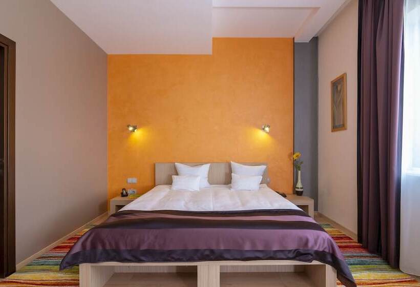 标准间, West City