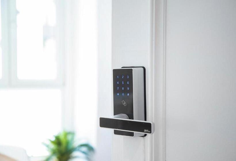 Standard Yhden Hengen Huone, Marisol   Self Check In Guesthouse   Adults Only