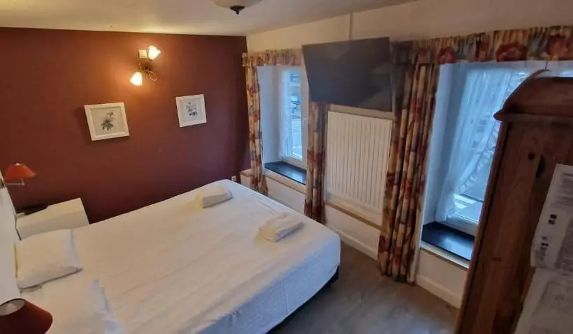Family Room, Royal Hotel-restaurant Bonhomme