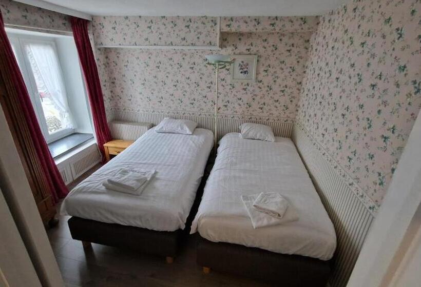 패밀리 룸, Royal Hotel-restaurant Bonhomme