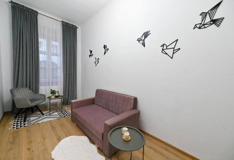 ジュニアスイート, Althof Apartments