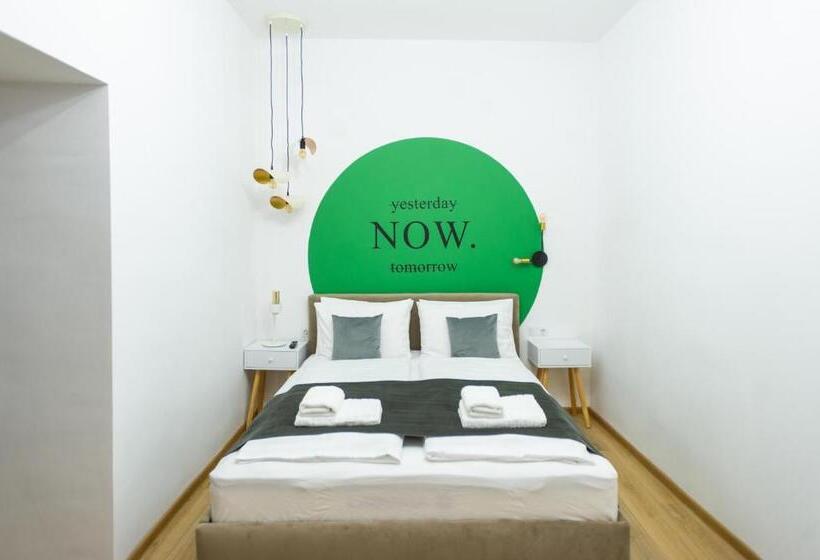 キングサイズベッドのスーペリアルーム, Althof Apartments