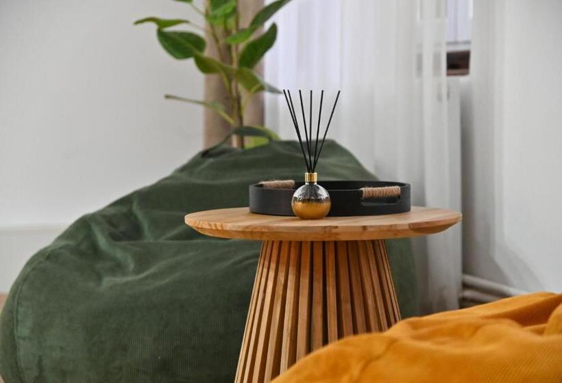 キングサイズベッドのスーペリアルーム, Althof Apartments