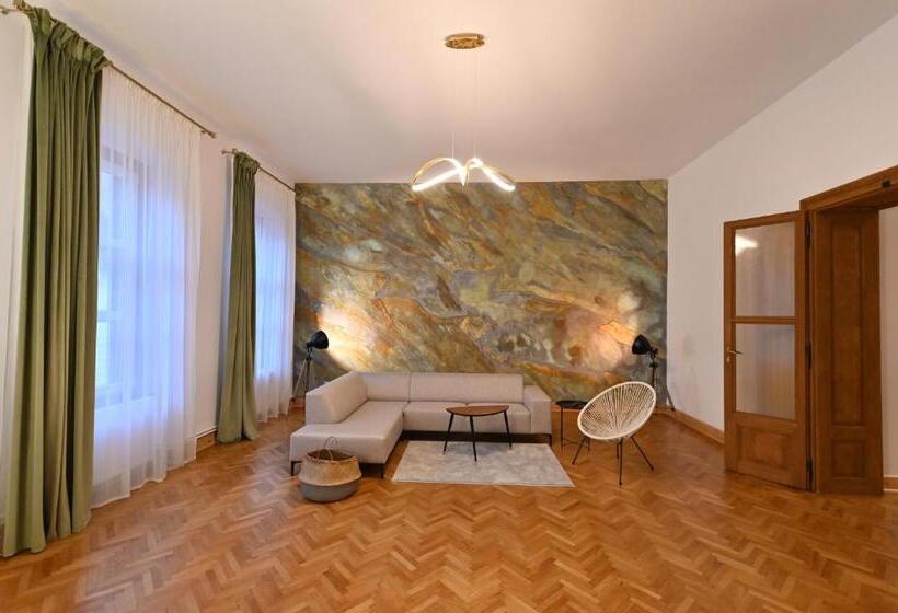 １ベッドルームのデラックスアパートメント, Althof Apartments