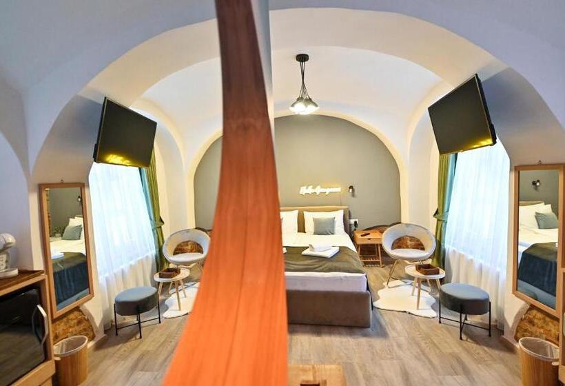 スタンダードルーム, Althof Apartments