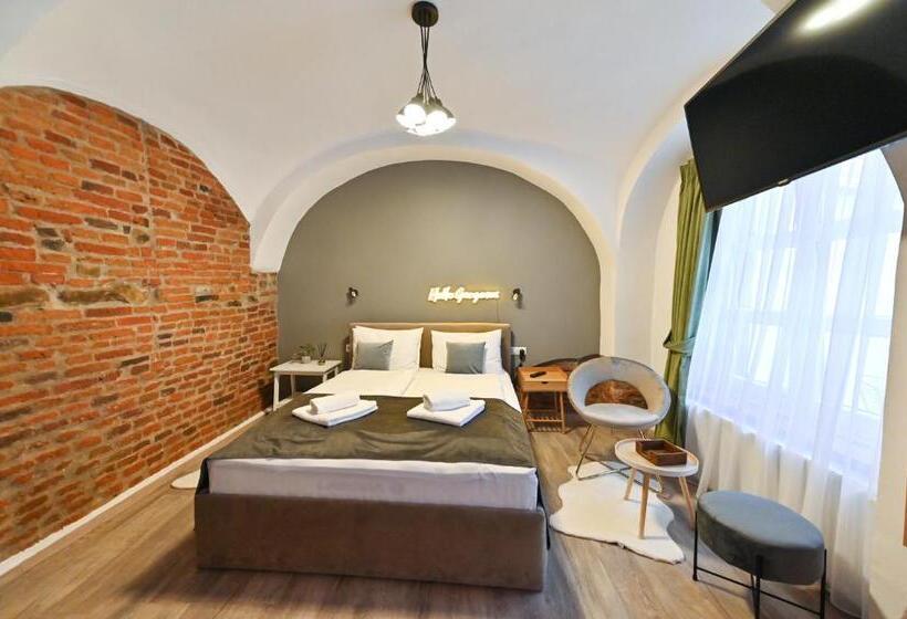 スタンダードルーム, Althof Apartments