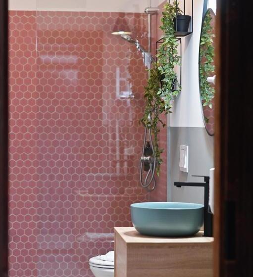 اتاق استاندارد, Althof Apartments