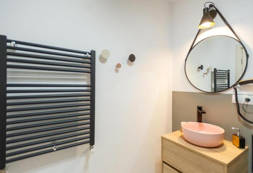 スーペリアールーム, Althof Apartments