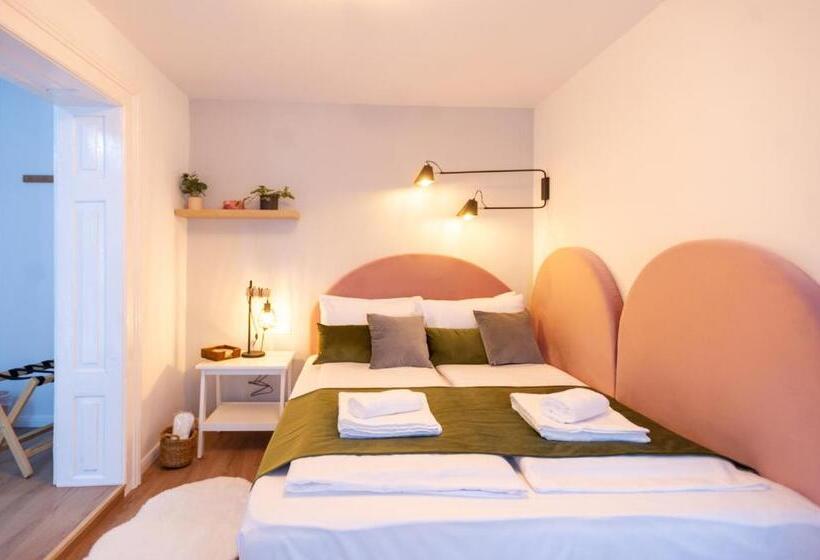 スーペリアールーム, Althof Apartments