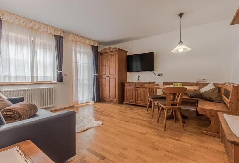 スーペリアールーム, Crëp Sella