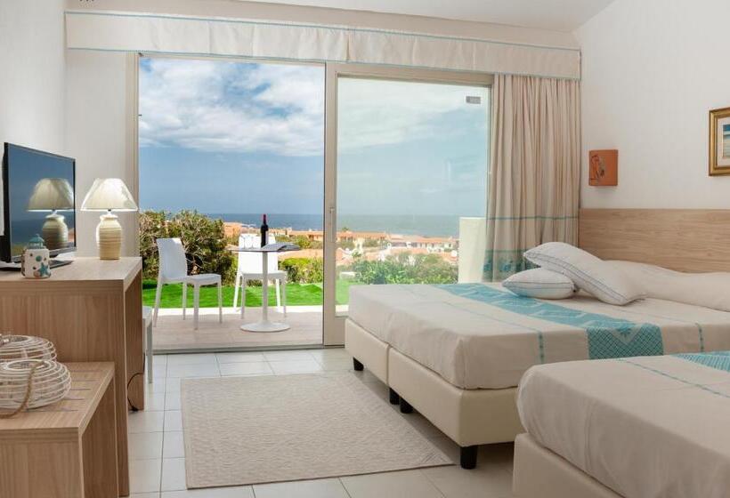 舒适三人间, Gh Santina Resort & Spa