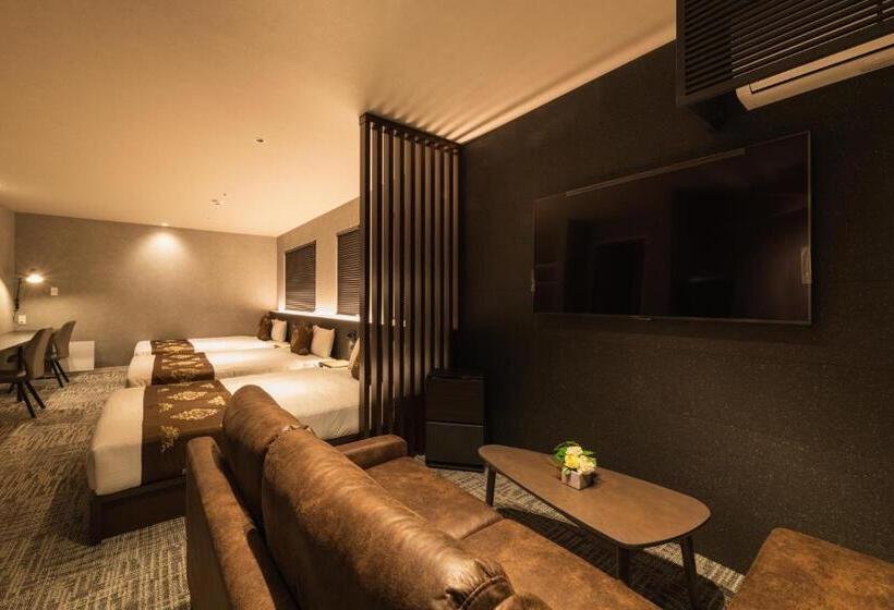 Habitació Triple Deluxe, Grand Base Kagoshima Chuo