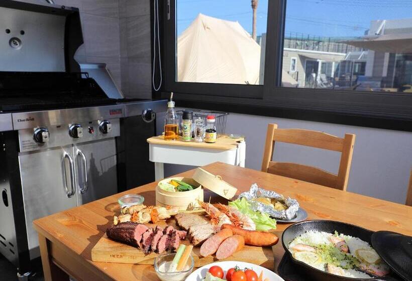 חדר סטנדרט לארבעה, Fukiagehama Field