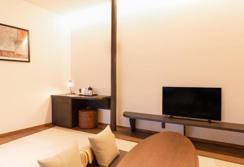 디럭스 스위트, Karuizawa Cross