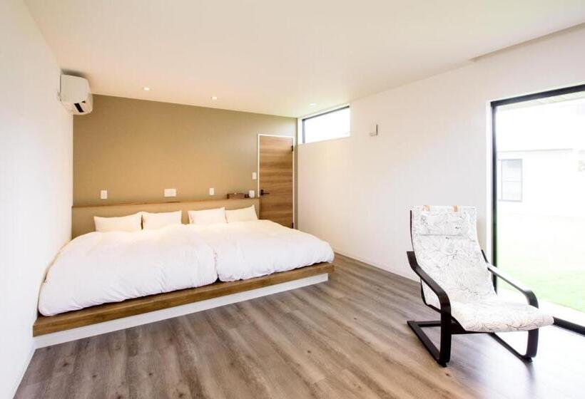 غرفة ديلوكس رباعية, Le.blanche