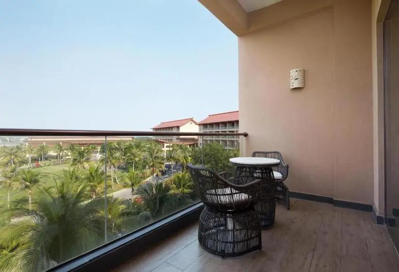 ガーデンビュースーペリアールーム, Sheraton Maoming Romantic Beach Resort