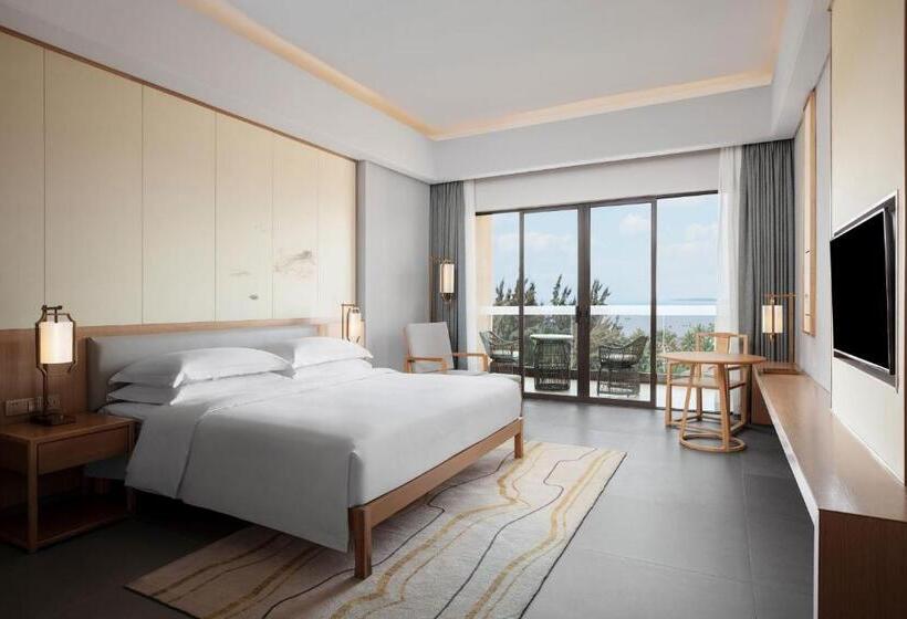 キングサイズベッドのデラックスルーム, Sheraton Maoming Romantic Beach Resort