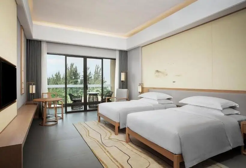 オーシャンビュースタンダードルームバルコニー付き, Sheraton Maoming Romantic Beach Resort