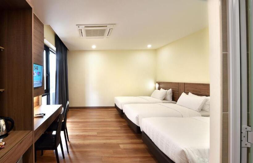 스탠다드 트리플 룸, Yangtze Hotel 长江酒店