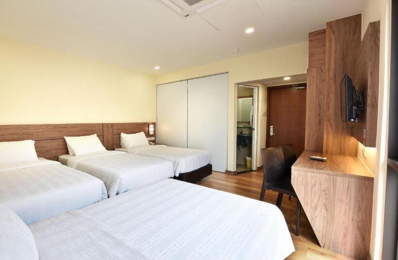 프리미엄 4인룸, Yangtze Hotel 长江酒店