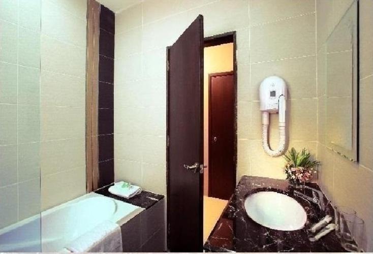 디럭스 룸 킹사이즈 침대, Yangtze Hotel 长江酒店