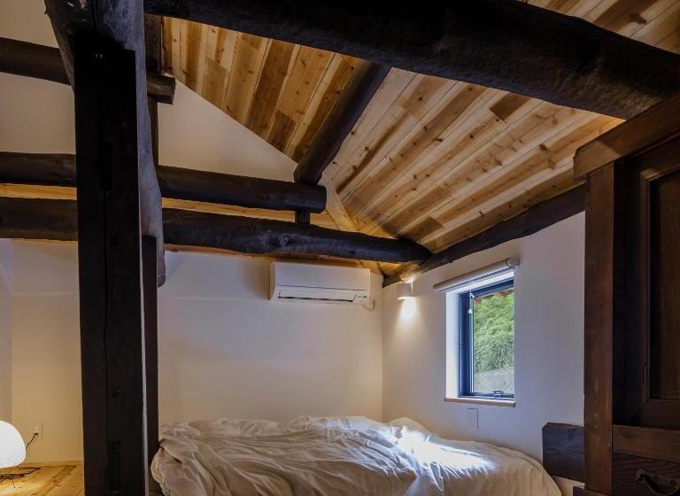 اتاق استاندارد با چشم‌انداز کوهستان, Kotobukian 寿庵