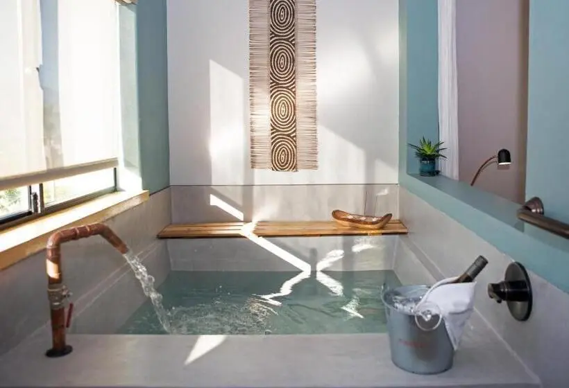 デラックスルーム, Azure Palm Hot Springs