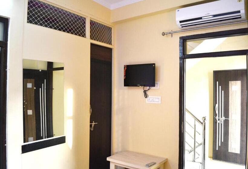 デラックスルーム, Devholiday Home