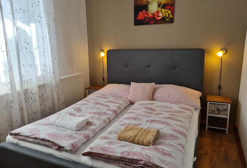 Номер Стандарт, Fertődi Kúria Vendégház