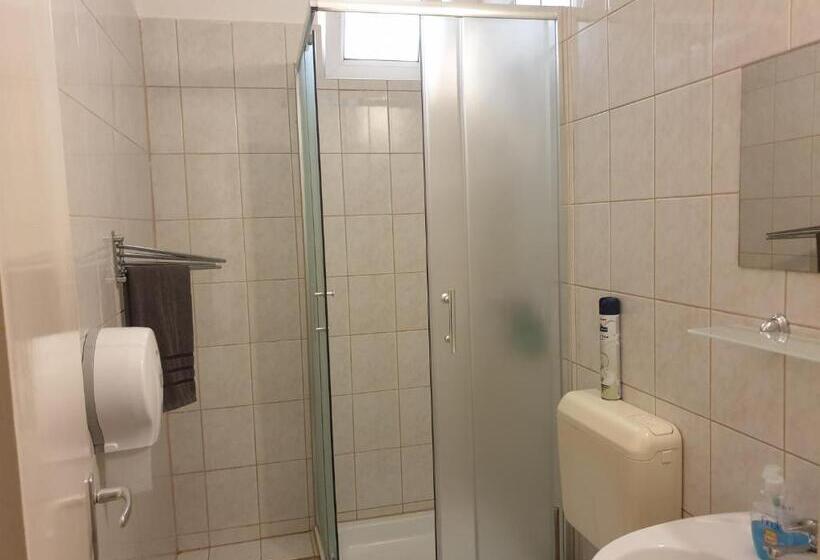 Номер Стандарт, Fertődi Kúria Vendégház