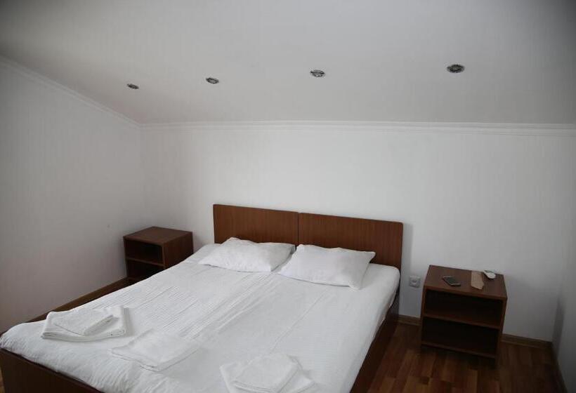 اتاق استاندارد, Merabi Guest House