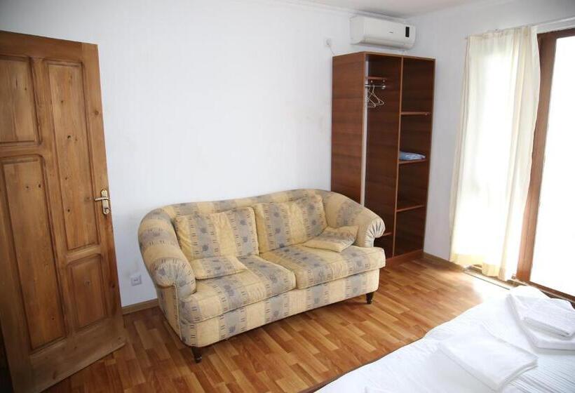 スタンダードルーム, Merabi Guest House