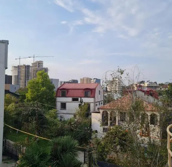 اتاق خانوادگی, Merabi Guest House