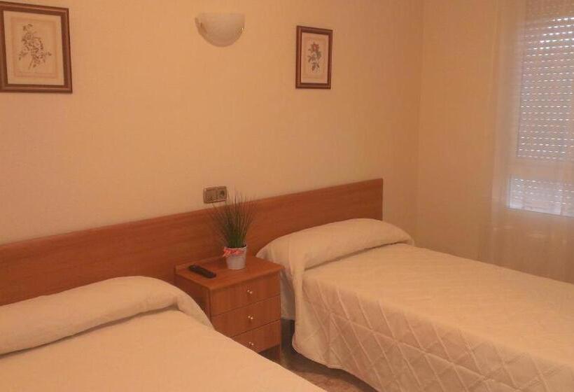 غرفة قياسية, Pension Los Cisnes