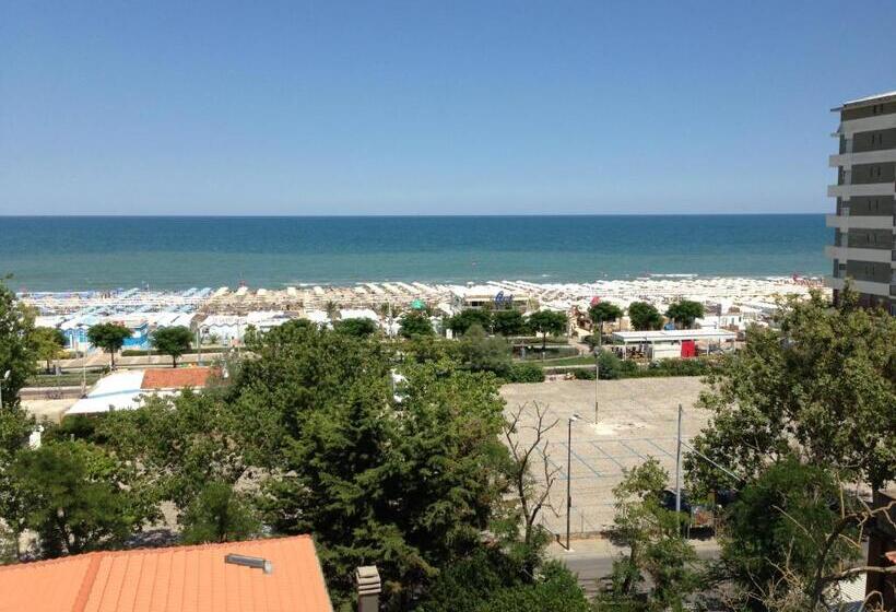 带1个卧室的带海景的公寓, Residenza Grand Hotel Riccione
