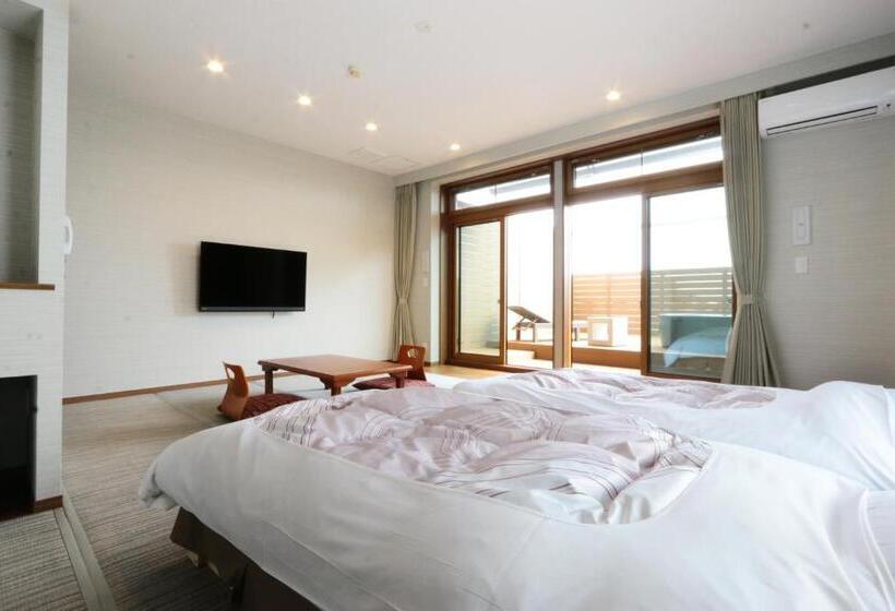 חדר סטנדרט לארבעה, Onosou