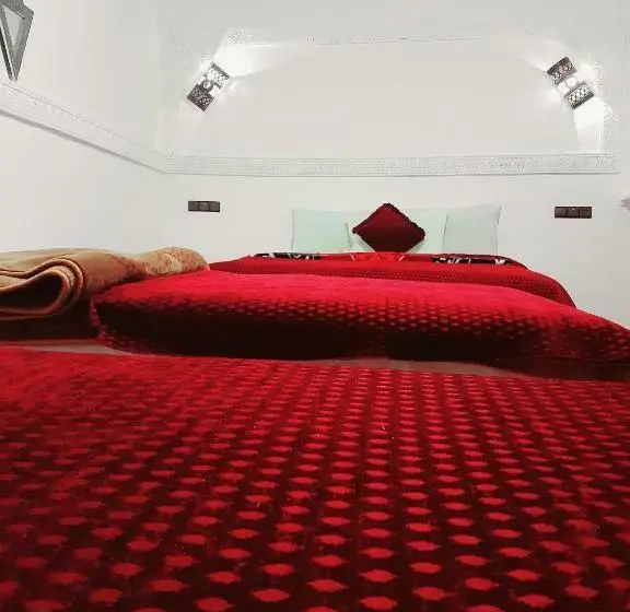 Perhesviitti, Auberge La Fibule Du Dades